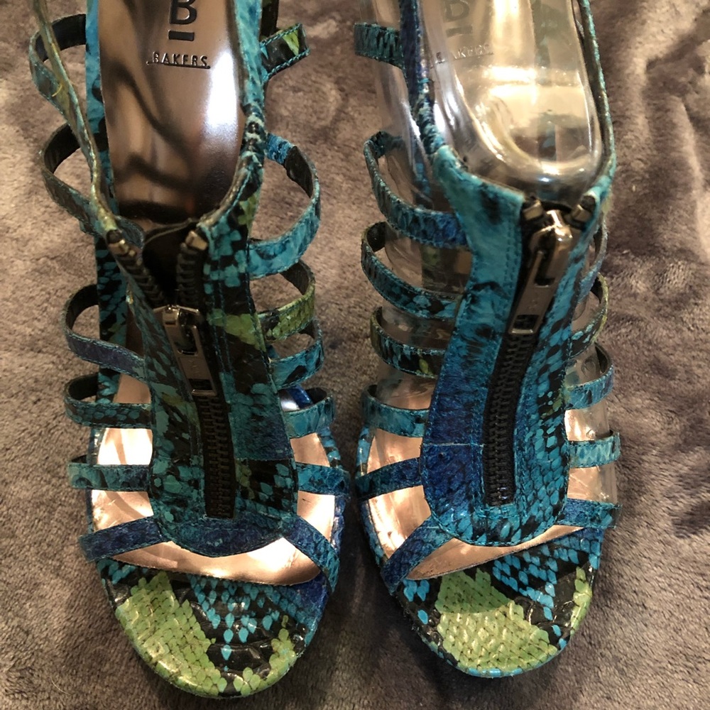 Baker’s Snakeskin Pump